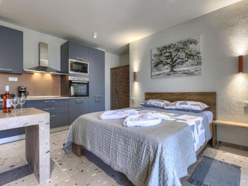 Galizana Apartment | Studio Maslina by Interhome