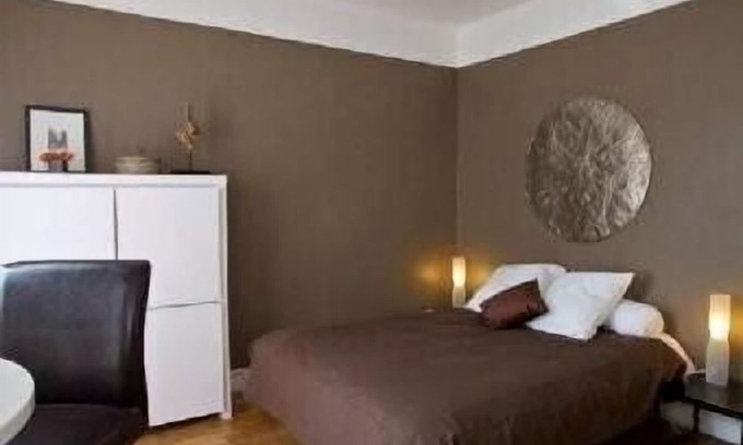 Vincennes Apartment | STUDIO PARIS VINCENNES DESIGN AND IDEALLY SITUATED