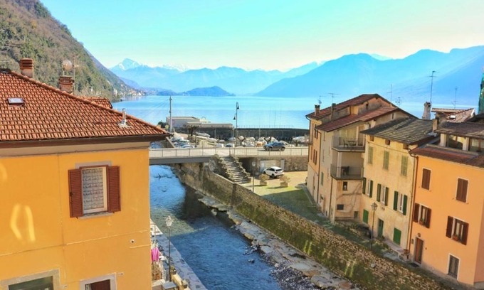 Argegno Apartment | Studio Red - by MyHomeInComo