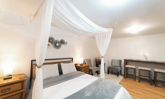 Guelph House | Studio Schön- Cozy Private Basement Studio Ensuite