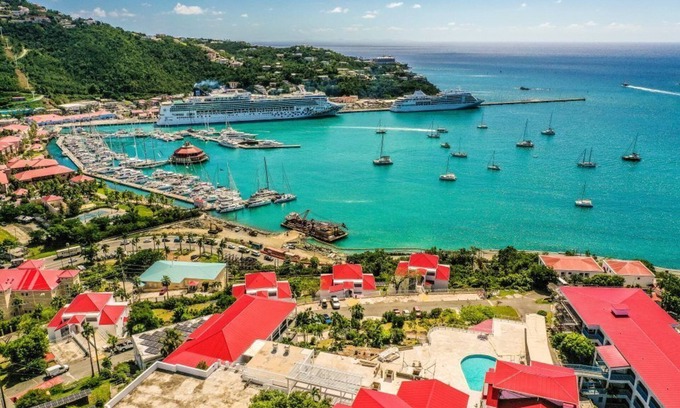 Estate Kings Quarter Apartment | Studio, Sleeps 4, in Charlotte Amalie at Bluebeards Castle Villas Resort!