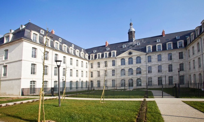 Sainte-Anne - Faubourg Noyon Apartment | Studio spacieux, près monuments historiques