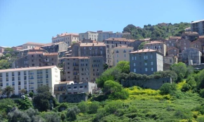 Sartene Apartment | Studio T2 ground floor in villa 1 km from Sartène access swimming pool