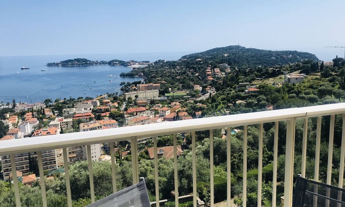 Villefranche-sur-Mer Apartment | Studio with balcony and parking, breathtaking view of Cap-Ferrat and the sea!