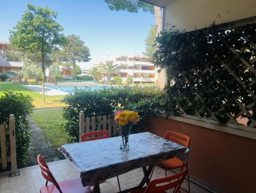 Bibione Apartment | Studio with direct access to the pool