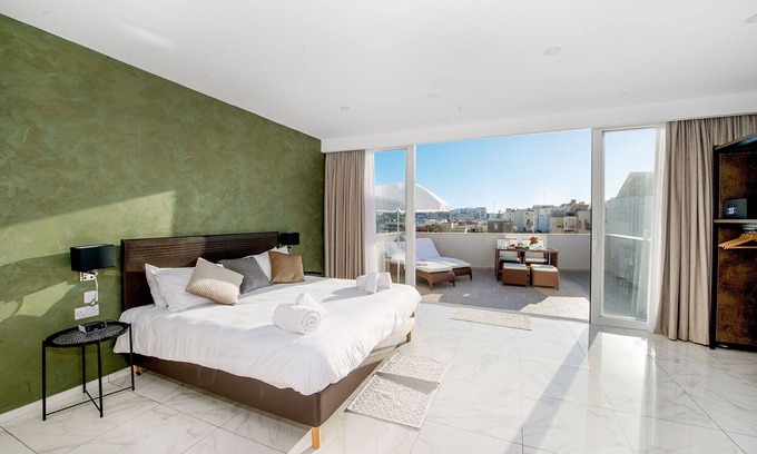 Marsaxlokk Bed & Breakfast | Studio with Sea view- South Wind Guesthouse