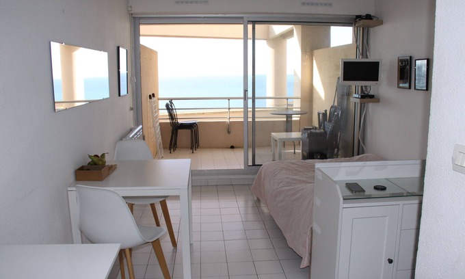 Sete Apartment | Studio with terrace, swimming pool and private parking - Sea and harbour view