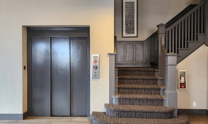 Downtown Apartment | Studio55 on Phillips