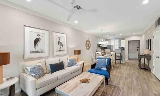 Marco Island Condo | Stunning 2 BR Condo with Onsite Restaurants, Live Music, Shops , Sleeps 8