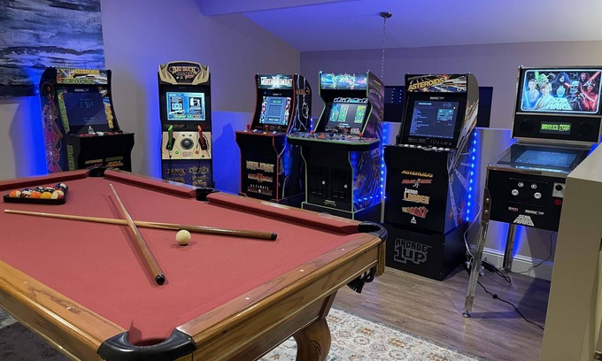 South San Francisco House | Stunning 3BR: Pool Table, Arcades, Chic Comfort