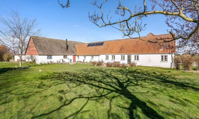 Norre Alslev Apartment | Stunning apartment in Nørre Alslev