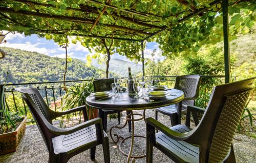 Mezzanego Apartment | Stunning Apartment In Mezzanego