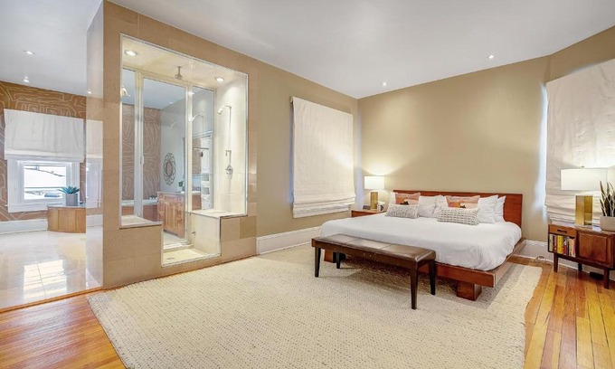 Uptown Apartment | Stunning Historic Home - DT Location! - Sleeps 8