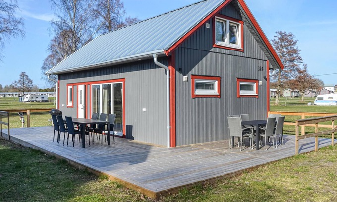 Hagaby House | Stunning home in Löttorp with WiFi