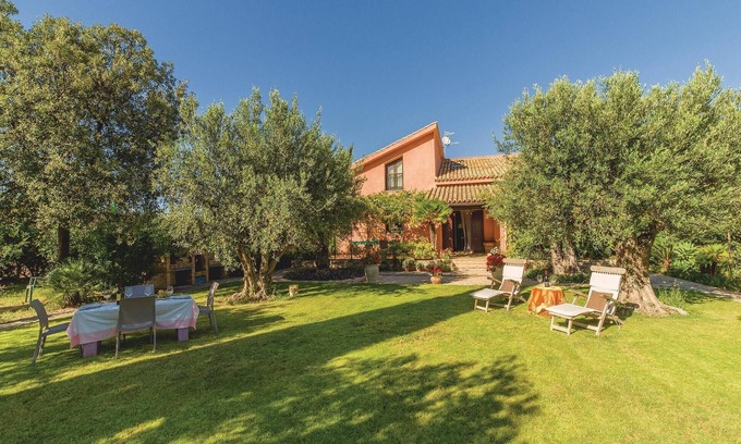 Contrada Fiori Sud House | Stunning home in Menfi AG with kitchen