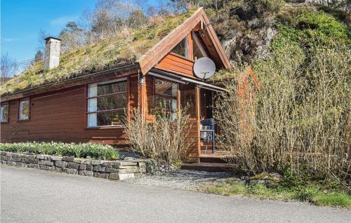 Os House | Stunning Home In Os With Kitchen