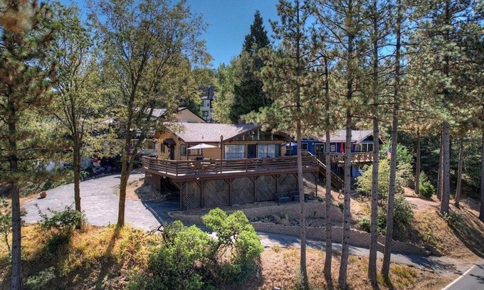 Crestline Cabin | Stunning Lake View Cabin with a 240 degree view of Lake Gregory, Sleeps 8
