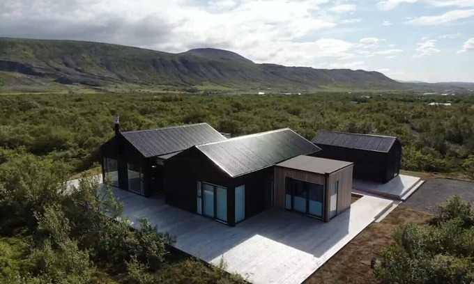 Husafell Ski Chalet | Stunning Luxury Chalet in Húsafell in West Iceland