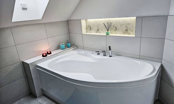 Zlate Hory House | Stunning private villa for 4 people with WIFI, TV, patio and pets allowed