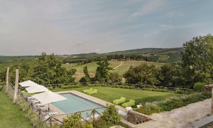 Radda in Chianti Villa | Stunning private villa for 12 people with A/C, WIFI, private pool, close to Greve In Chianti