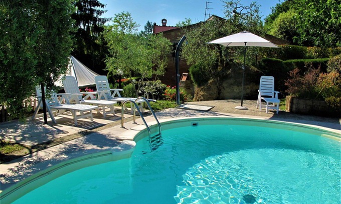 San Miniato House | Stunning private villa for 9 guests with WIFI, private pool, TV and patio
