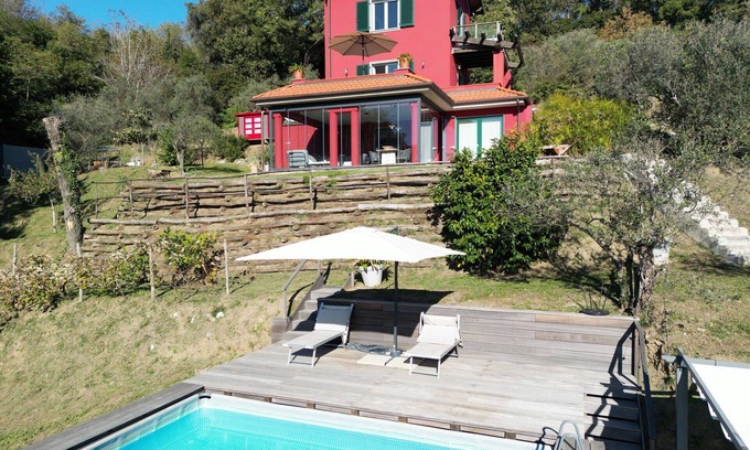 Fosdinovo Villa | Stunning private villa with WIFI, private pool, TV, patio and panoramic view, close to La Spezia