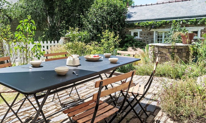 Tremeven Villa | Stunning private villa for 6 people with WIFI