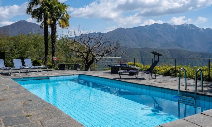 Melide House | Stunning private villa with private pool, WIFI, TV, patio, pets allowed and panoramic view
