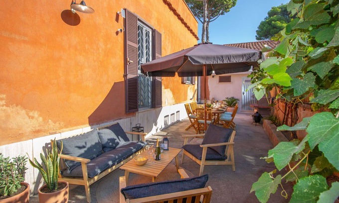 Anzio Villa | Stunning private villa for 8 people with A/C, WIFI and TV