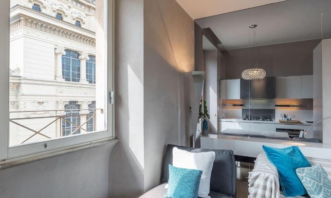 Rione XI Sant'Angelo Apartment | Stunning views over central Rome's rooftops - FromHometoRome