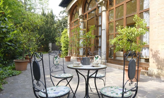 Addizione Erculea Apartment | Stunning villa divided over three levels (ground, first and second), WITHOUT lift. There are internal stairs to access the upper floors.In 410 square meters of space it comfortably accommodates 12 people.Detached villa with a private garden surrounded by