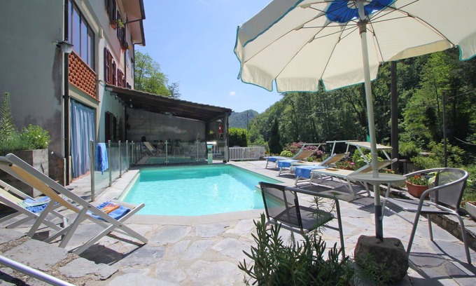 San Rocco in Turrite House | Stunning villa for 6 guests with WIFI, private pool, TV and pets allowed