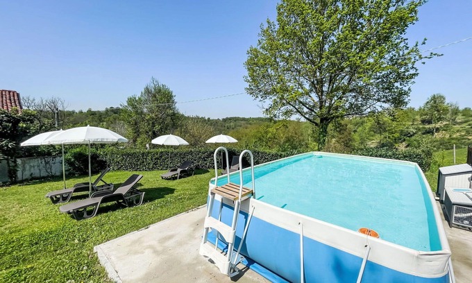 Asti House | Stunning villa for 7 guests with A/C, WIFI, private pool, TV, terrace and pets allowed