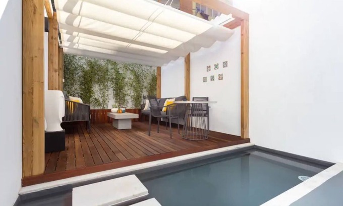 Lisbon Old Town Apartment | STUPENDO-2BR- Patio, Refresh Pond-A/C-Center