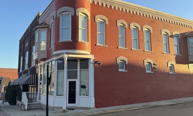 French Lick Apartment | Stylish 2-bedroom apartment with WiFi, AC in fabulous downtown French Lick
