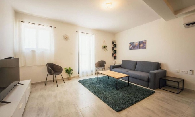 Xewkija Apartment | Stylish 3BR Gozo Escape with Wifi & Homey Touches!