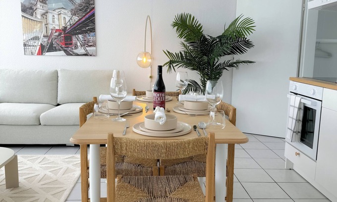 Elberfeld-Mitte Apartment | Stylish and Modern 2-Room Apartment in Wuppertal City Center