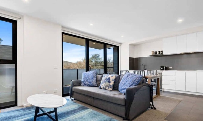 Braddon Apartment | Stylish Apartment in Braddon City
