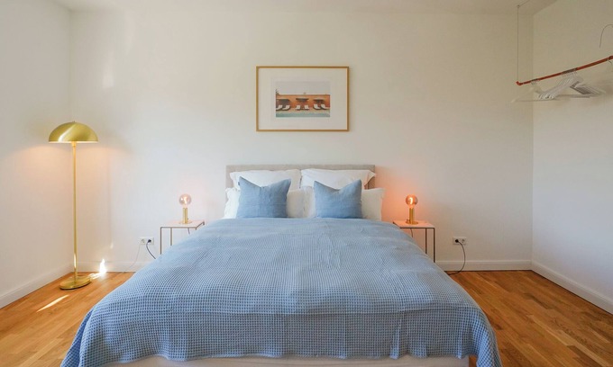 Krefeld Apartment | Stylish apartment on the edge of the Bismarck district