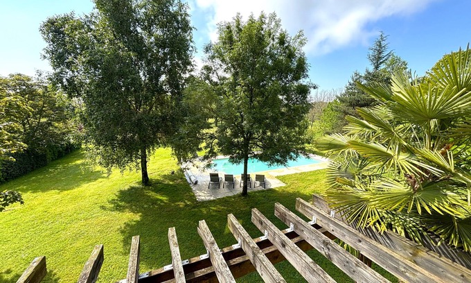 Le Bugue House | Stylish architect house with mature garden private pool. A real gem