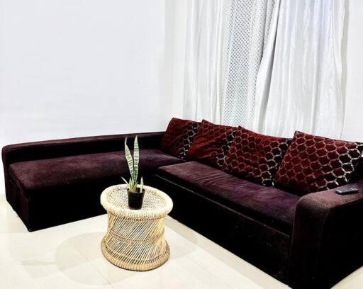 Alandi Apartment | Stylish Getaway! Spacious 1-BHK