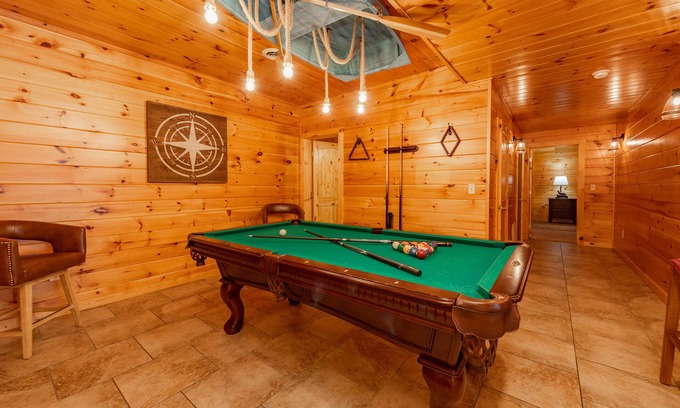 Thayerville House | Stylish Lakefront Escape w/Hot Tub, Bar & Dock