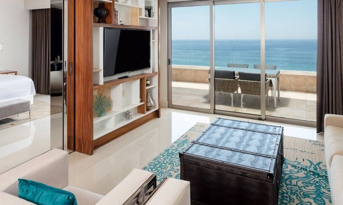 Los Cabos Apartment | Stylish Luxury 2 Bedroom Suite in Cabo San Lucas - SPACE AVAILABLE BOOKING