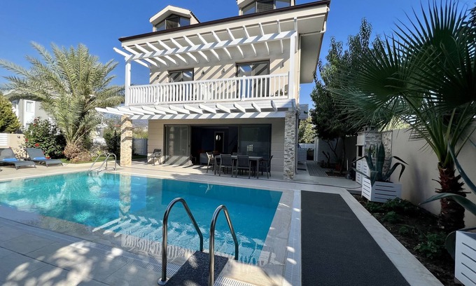 Ciftlik Villa | Stylish, Modern Villa, Airport Transfer on Arrival & Luxury Welcome Pack