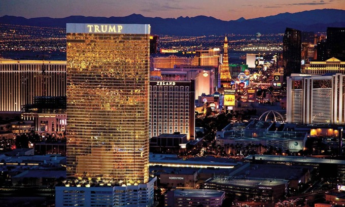 Las Vegas Apartment | Stylish Renovated Studio at Trump Tower 3324
