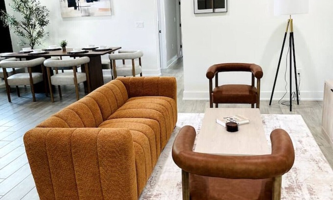 MLK Apartment | Stylish Retreat - Close to Downtown - Open Layout