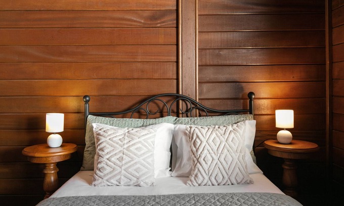 Casais do Rio Apartment | Stylish Rustic Villa - Surf & Golf