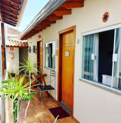 Sao Lucas House | Suítes da Rô - hospedaria familiar diária e temporada