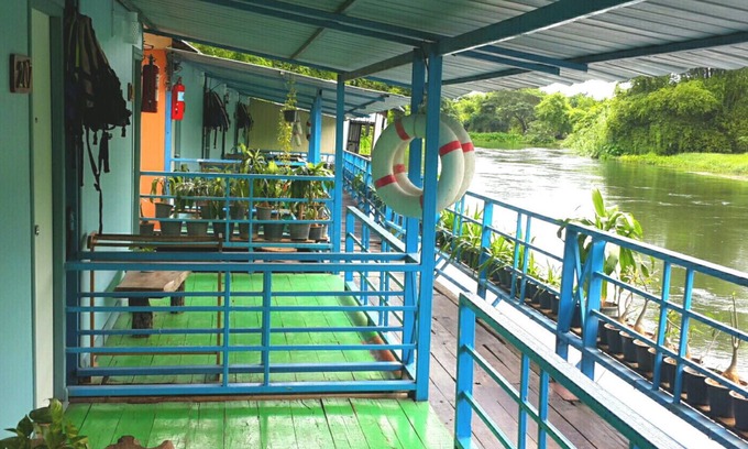 Tha Mai Ruak Hotel | Suanphet Riverview Resort