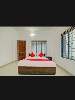 Thrissur Hotel | Subramania Arcade